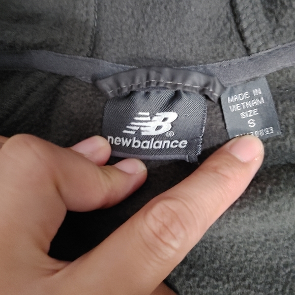 New Balance Jacket - Picture 6 of 8